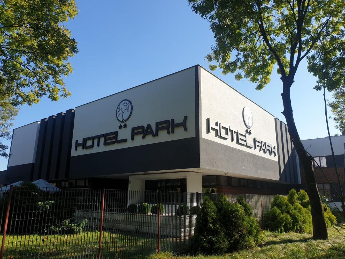 Hotel Park Opoczno Exterior photo